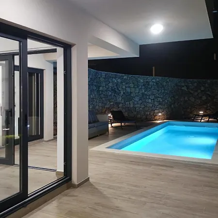 Awesome In With Swimming Pool Matulji
