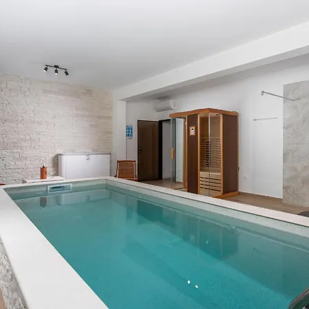 Awesome In With Swimming Pool Holiday home