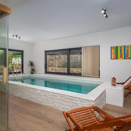 Awesome In With Swimming Pool Holiday home