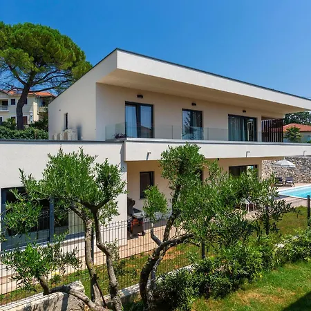 Holiday home Awesome In With Swimming Pool *